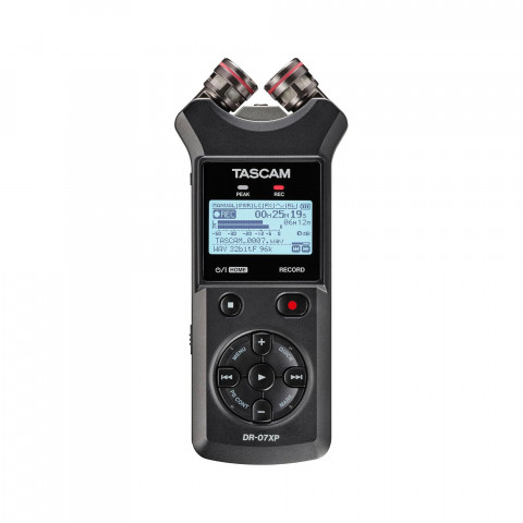 Портативний цифровий аудіорекордер Tascam DR-07XP